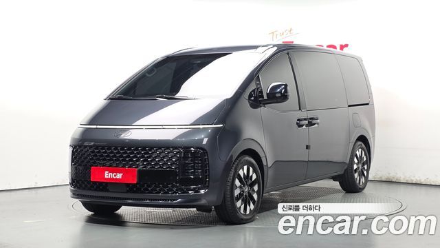 Hyundai Staria Lounge 9-Seater Prestige - фото 0