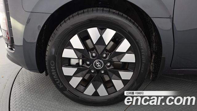 Hyundai Staria Lounge 9-Seater Prestige - фото 4