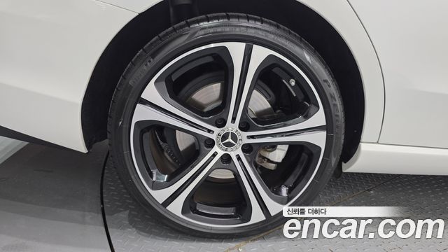 Mercedes-Benz C-Class W206 C300 4MATIC Avantgarde - фото 4