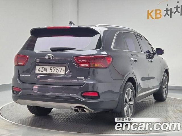 Kia Sorento Новый Diesel 2.2 2WD Prestige - фото 2