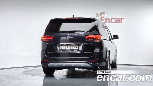 Kia Carnival Новый 7-Seater Limousine VIP - фото 2
