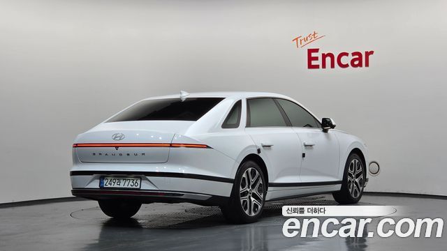 Hyundai Grandeur GN7, гибрид Exclusive - фото 1
