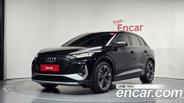 Audi Q4 e-tron F4 40 Premium - фото 0