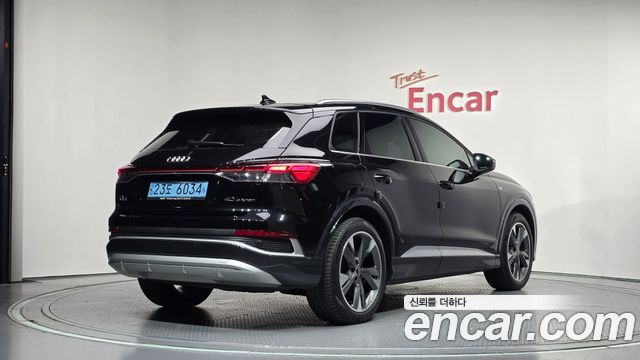 Audi Q4 e-tron F4 40 Premium - фото 1