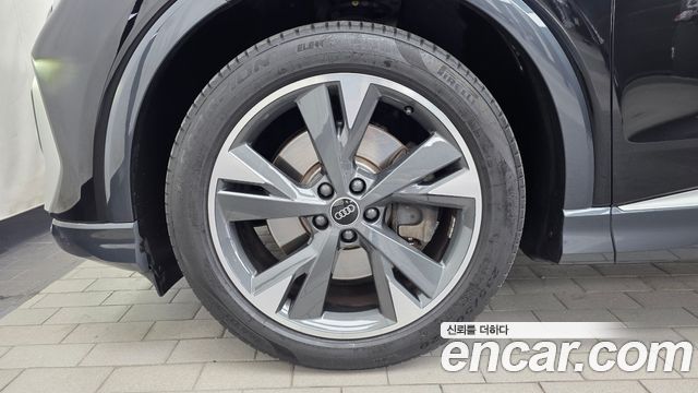 Audi Q4 e-tron F4 40 Premium - фото 4