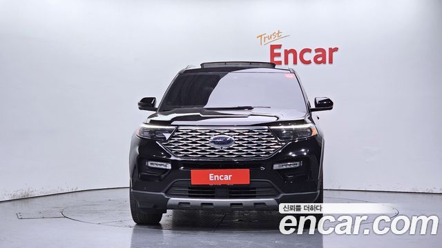 Ford Explorer 6-го поколения 3.0 Platinum 4WD - фото 2