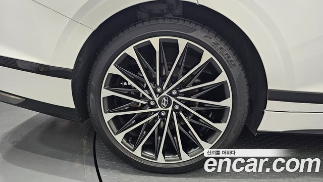 Hyundai Grandeur GN7 2,5 Gasoline 2WD Calligraphy - фото 4