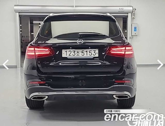 Mercedes-Benz GLC-Class X253 GLC300 4MATIC AMG Line - фото 3