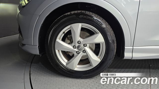 Audi Q3 F3 35 TDI Premium - фото 4