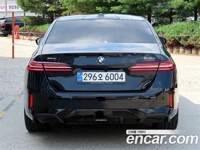 BMW 5-Series G60 530i xDrive M Sport - фото 3