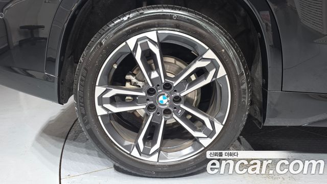 BMW X1 U11 sDrive 18d M Sport - фото 4