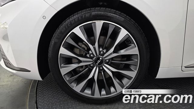 Kia K8 2.5 Gasoline 2WD Noblesse - фото 4