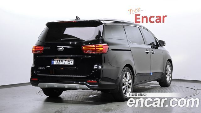 Kia Carnival Новый 9-Seater Prstige - фото 1