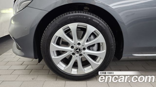 Mercedes-Benz E-Class W213 E220d Exclusive - фото 4