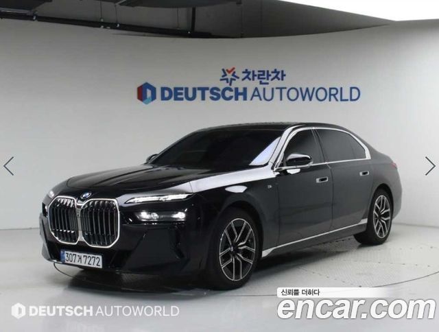 BMW 7-Series G70 740i xDrive M Sport Limited - фото 0