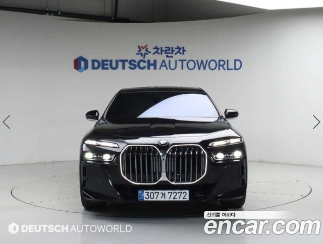 BMW 7-Series G70 740i xDrive M Sport Limited - фото 2