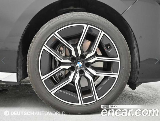 BMW 7-Series G70 740i xDrive M Sport Limited - фото 4