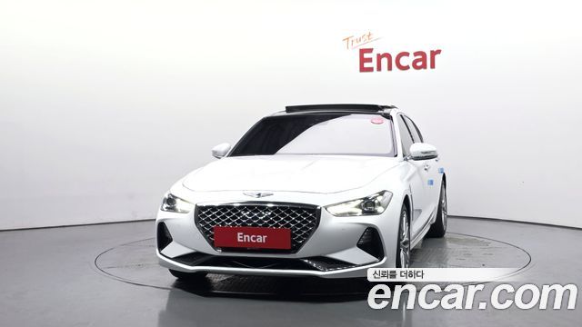 Genesis G70 2.0T Elite - фото 2