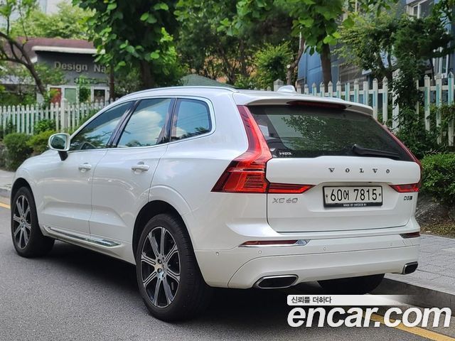 Volvo XC60 2-го поколения D5 Inscription - фото 1