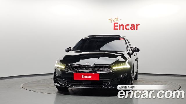 Kia K5 3-го поколения 2.0 LPI Signature - фото 2