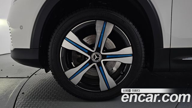 Mercedes-Benz EQB X243 EQB300 4MATIC - фото 3
