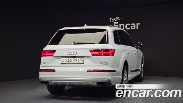 Audi Q7 45 TFSI Quattro - фото 3