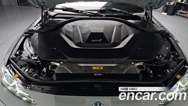 BMW i4 eDrive40 M Sports Pro - фото 4