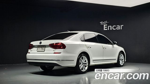 Volkswagen Passat Новый 2.0 TSI B7 - фото 1