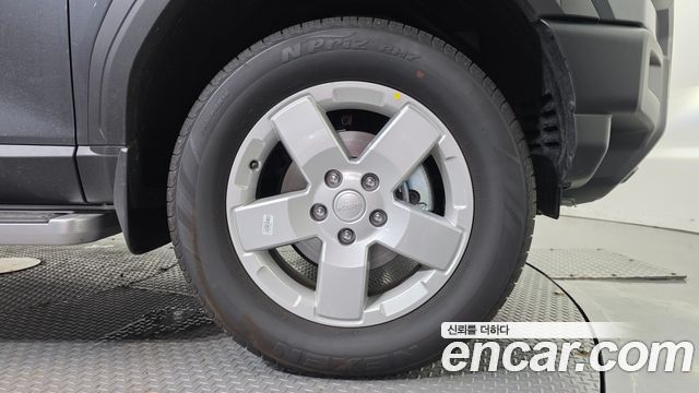 SsangYong Musso Q300 Gasoline 2.0 4WD M7 - фото 4