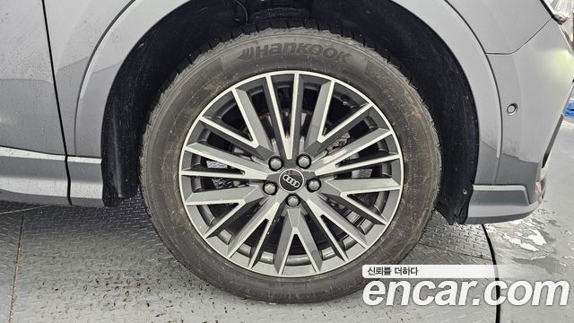 Audi Q3 F3 35 TDI Quattro Premium - фото 4