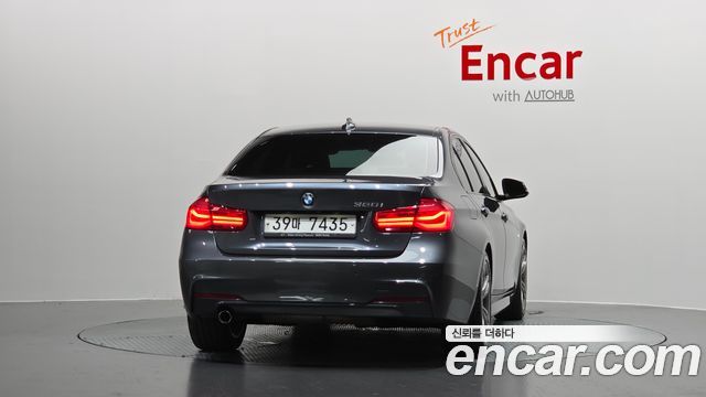 BMW 3-Series F30 320i M Sport - фото 2