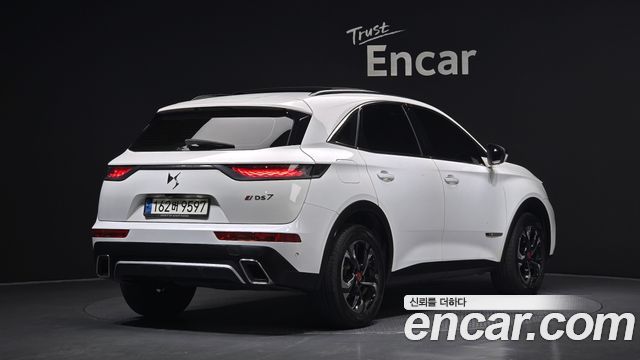 Citroen / DS DS7 2.0 BlueHDi So Chic - фото 1