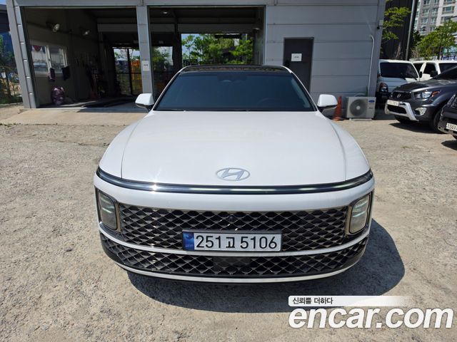 Hyundai Grandeur GN7, гибрид Calligraphy - фото 1