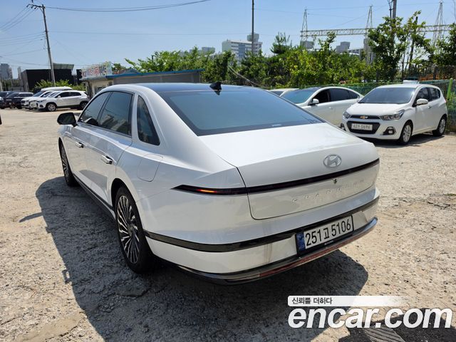 Hyundai Grandeur GN7, гибрид Calligraphy - фото 3