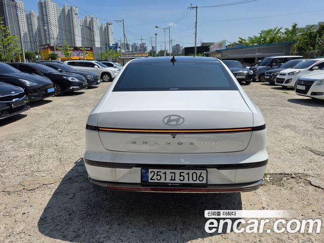 Hyundai Grandeur GN7, гибрид Calligraphy - фото 4