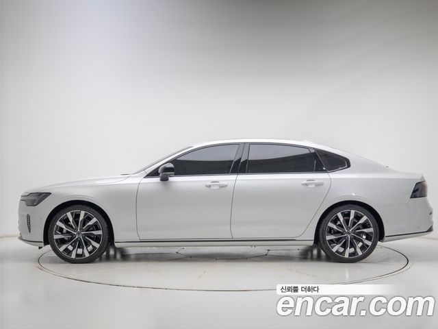 Volvo S90 B5 Ultra Dark - фото 3