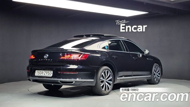 Volkswagen Arteon 2.0 TDI Premium - фото 1