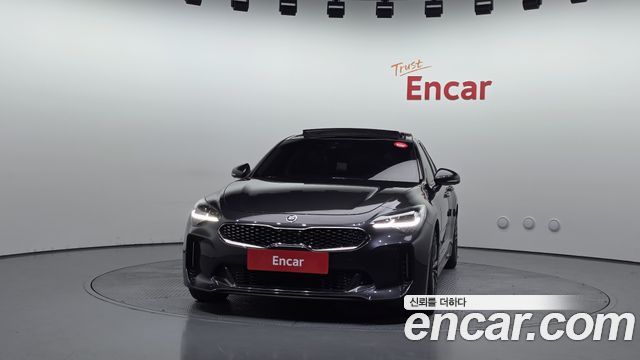 Kia Stinger 2.2 Diesel AWD Platinum - фото 2