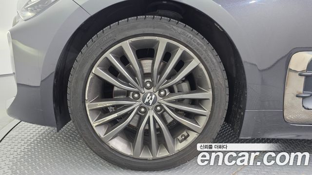 Kia Stinger 2.2 Diesel AWD Platinum - фото 4
