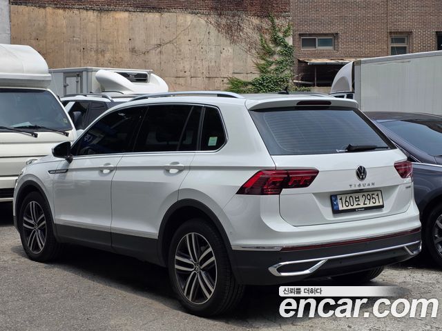 Volkswagen Tiguan 2-го поколения 2.0 TDI 4Motion Prestige - фото 2