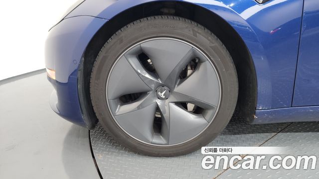Tesla Model 3 Long Range AWD - фото 4