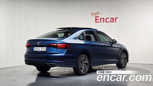 Volkswagen Jetta 7-го поколения 1.4 TSI Prestige - фото 1