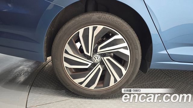 Volkswagen Jetta 7-го поколения 1.4 TSI Prestige - фото 4