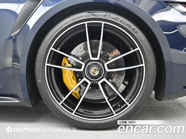 Porsche 911 Turbo S Cabriolet - фото 4