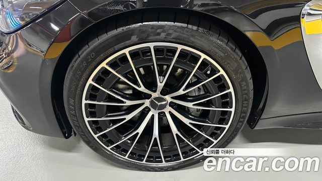Mercedes-Benz CLE-Class C236 AMG CLE53 4MATIC+ Cabriolet - фото 4