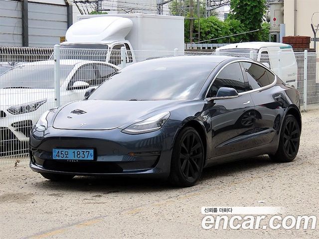 Tesla Model 3 Long Range AWD - фото 0