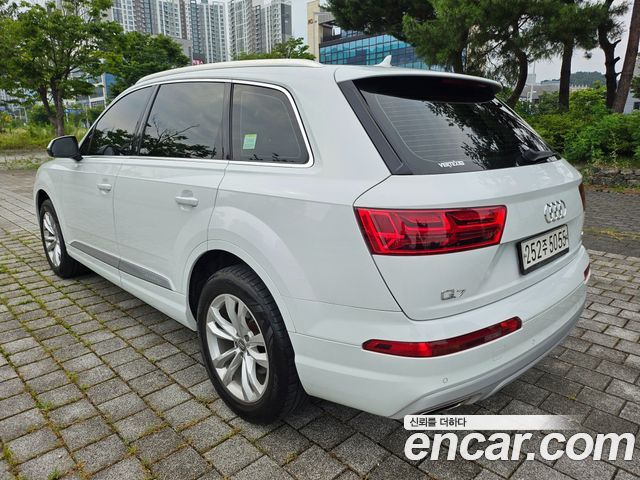 Audi Q7 45 TFSI Quattro - фото 4