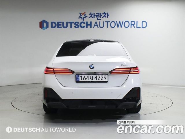 BMW 5-Series G60 520i M Sport - фото 3
