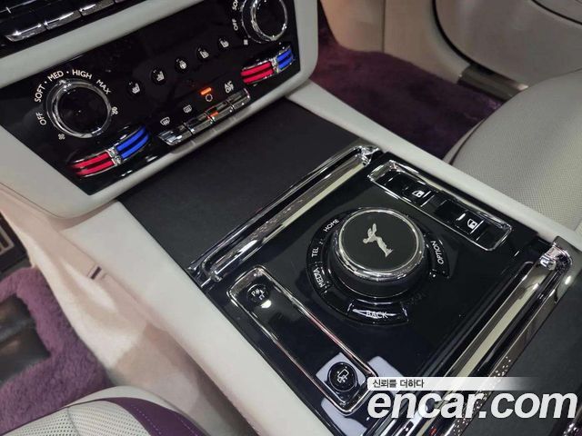 Rolls-Royce Spectre Coupe - фото 4