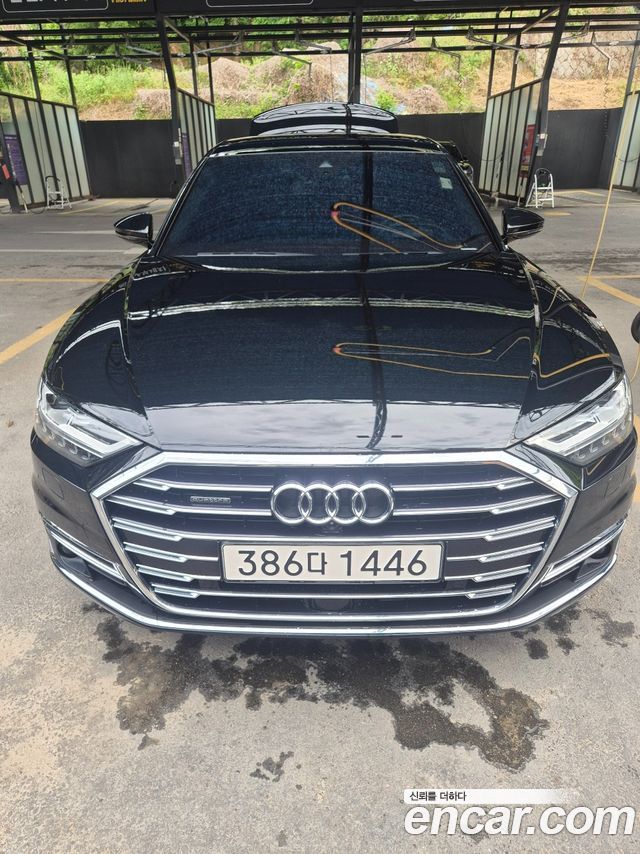 Audi A8 D5 60 TFSI Quattro LWB - фото 0